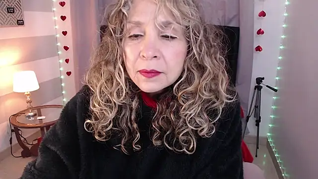 Snapshot of Afrodita_sg chatting on February 25, 2026, 1:44 pm Afrodita sg online show from February 25, 2026, 1:44 pm