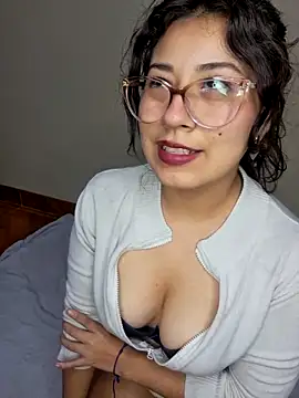 Snapshot of MishuColfer chatting on September 13, 2025, 4:56 am MishuColfer online show from September 13, 2025, 4:56 am