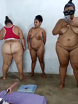 Snapshot of Lucky-hot-girls chatting on September 14, 2025, 11:21 am Lucky-hot-girls online show from September 14, 2025, 11:21 am
