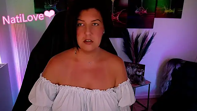 Snapshot of NatiLove35 chatting on October 24, 2025, 5:12 pm NatiLove35 online show from October 24, 2025, 5:12 pm