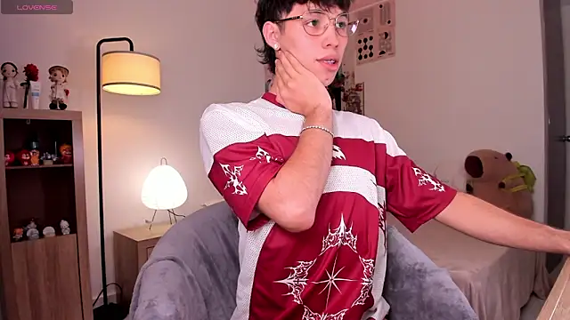 Snapshot of angel_bless19 chatting on February 5, 2026, 8:48 pm angel bless19 online show from February 5, 2026, 8:48 pm