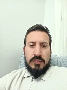 Snapshot of Karizmatikman chatting on April 21, 2026, 5:30 pm Karizmatikman online show from April 21, 2026, 5:30 pm