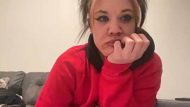 Snapshot of RavenRayyy chatting on November 11, 2025, 6:41 am RavenRayyy online show from November 11, 2025, 6:41 am