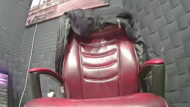 hardbigcock16 online show from December 1, 2025, 7:31 am