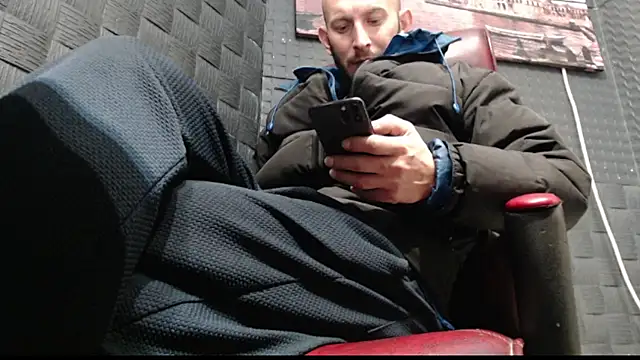 hardbigcock16 online show from November 25, 2025, 7:30 am