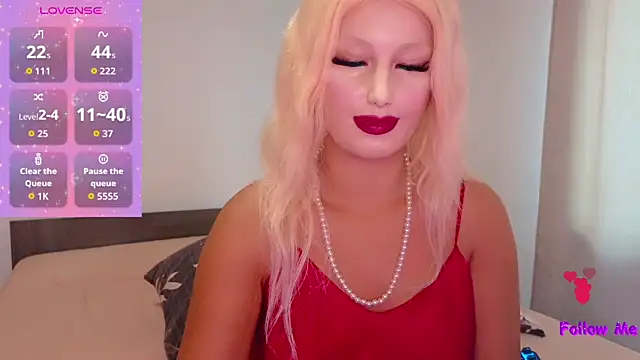 rosebelle11111 online show from June 18, 2026, 6:12 am