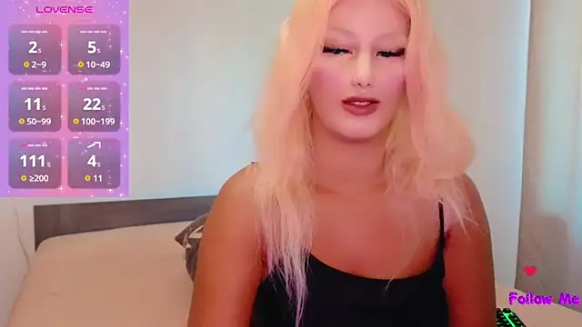 rosebelle11111 online show from June 19, 2026, 6:08 am
