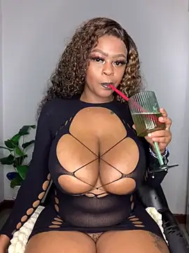 Snapshot of Boobylicious_BB chatting on February 7, 2026, 10:40 pm Boobylicious BB online show from February 7, 2026, 10:40 pm