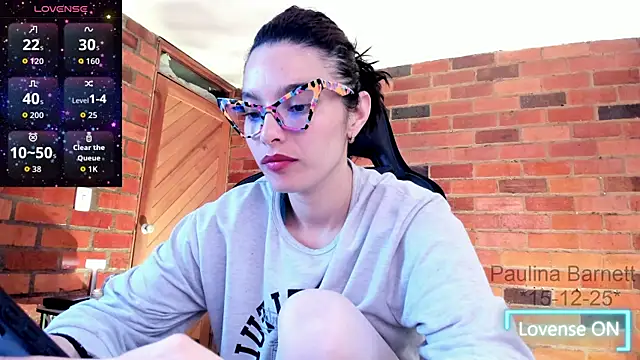 paulinabarnett- online show from December 16, 2025, 3:00 am