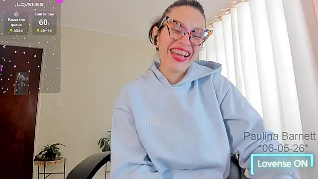 Snapshot of paulinabarnett- chatting on May 6, 2026, 2:10 pm paulinabarnett- online show from May 6, 2026, 2:10 pm