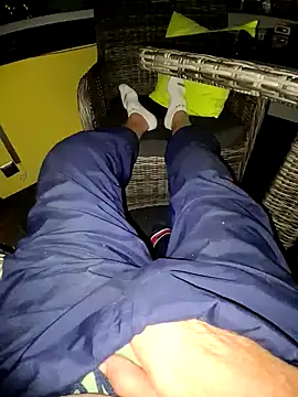 Snapshot of schlonzi81 chatting on September 21, 2025, 8:03 pm schlonzi81 online show from September 21, 2025, 8:03 pm