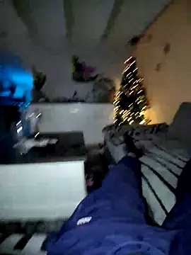 Snapshot of schlonzi81 chatting on December 19, 2025, 10:12 pm schlonzi81 online show from December 19, 2025, 10:12 pm