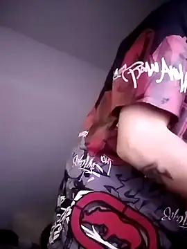 helloongg online show from November 4, 2025, 6:17 am