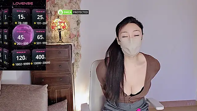 L-Moonlight online show from January 4, 2025, 8:06 am