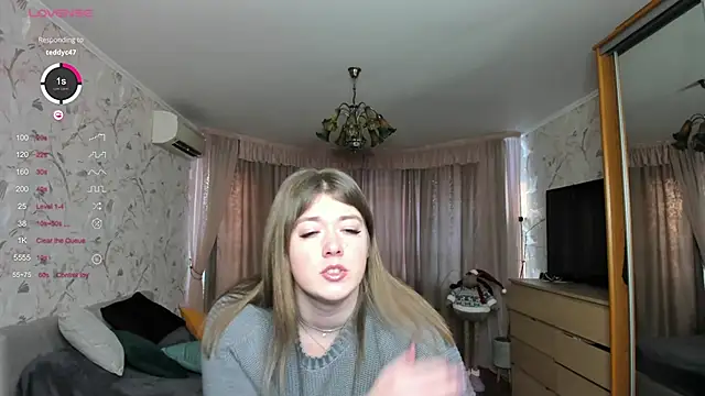 Snapshot of Katherine_crafty chatting on December 2, 2024, 9:19 am Katherine crafty online show from December 2, 2024, 9:19 am