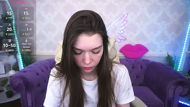 Snapshot of Cherry_Wipe chatting on March 10, 2025, 1:43 pm Cherry Wipe online show from March 10, 2025, 1:43 pm