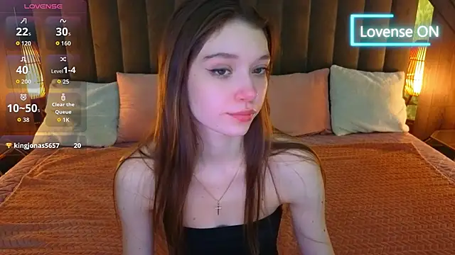 Snapshot of Cherry_Wipe chatting on November 5, 2025, 1:58 pm Cherry Wipe online show from November 5, 2025, 1:58 pm