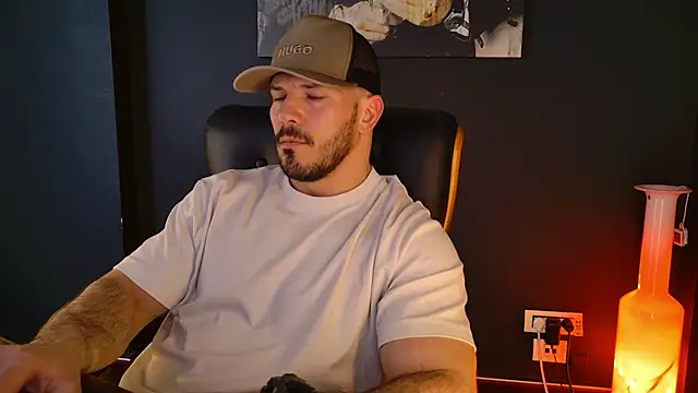 AngeloEric online show from March 25, 2026, 12:37 pm