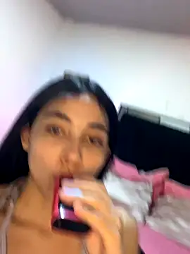 lilithTeen1  online show from December 2, 2025, 2:12 am