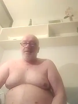 Snapshot of Belko7 chatting on March 18, 2025, 8:48 pm Belko7 online show from March 18, 2025, 8:48 pm