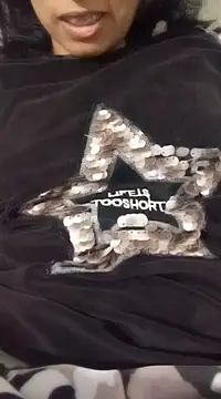 jijijoudia online show from February 11, 2025, 8:52 pm