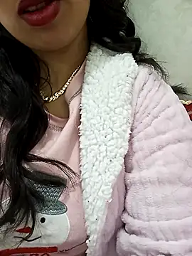 jijijoudia online show from March 6, 2025, 8:27 pm