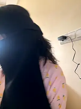 jijijoudia online show from November 5, 2025, 1:36 pm