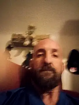 armdy371 online show from April 18, 2026, 8:53 pm