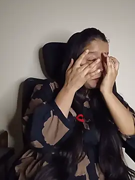 Simran-Kaur143 online show from July 9, 2026, 10:15 am