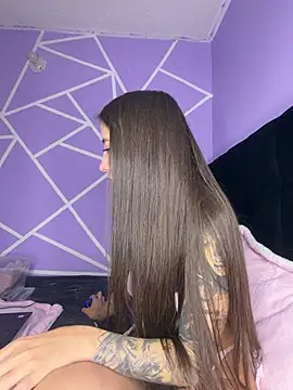 Snapshot of _Luuna chatting on July 10, 2026, 3:23 pm Luuna online show from July 10, 2026, 3:23 pm