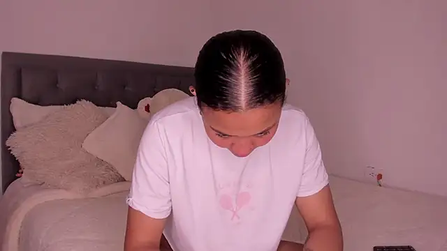 Snapshot of juphiteer chatting on December 5, 2025, 11:42 am juphiteer online show from December 5, 2025, 11:42 am