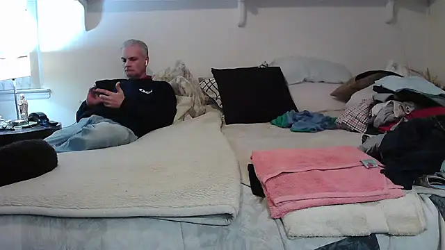 Snapshot of Hand69someguy chatting on November 24, 2025, 9:04 pm Hand69someguy online show from November 24, 2025, 9:04 pm