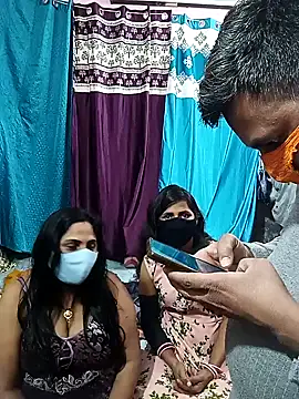 Snapshot of sexy_kaira chatting on January 27, 2025, 7:13 pm sexy kaira online show from January 27, 2025, 7:13 pm