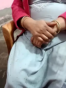 Snapshot of sexy_kaira chatting on January 31, 2025, 7:18 pm sexy kaira online show from January 31, 2025, 7:18 pm