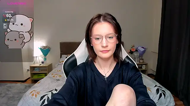 Snapshot of DearLia chatting on February 13, 2025, 2:45 am DearLia online show from February 13, 2025, 2:45 am