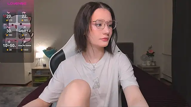 Snapshot of DearLia chatting on January 23, 2025, 12:57 am DearLia online show from January 23, 2025, 12:57 am