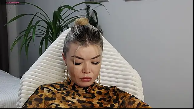 Miakiss ss online show from January 16, 2025, 12:34 am