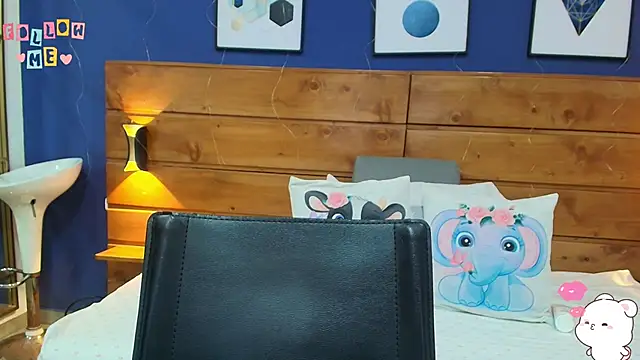 dahiana spark online show from March 14, 2025, 8:17 pm