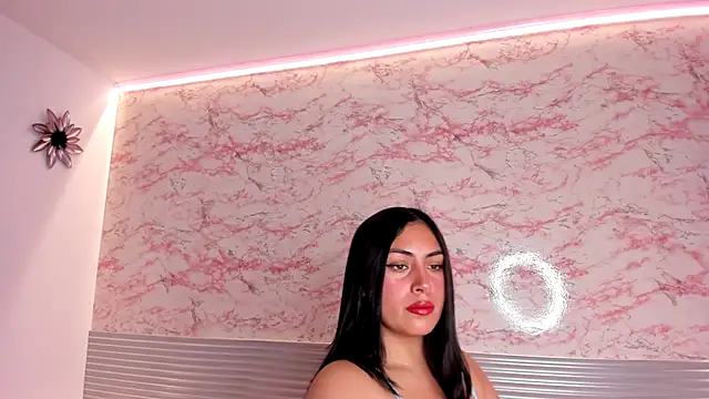 Snapshot of _Danaa chatting on December 2, 2025, 6:53 pm Danaa online show from December 2, 2025, 6:53 pm