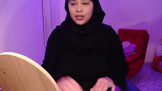 VenussTits97 online show from February 4, 2026, 11:22 pm