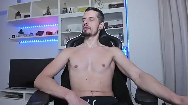 ToddClaytonn online show from September 19, 2025, 10:14 pm