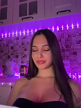 EricaWalls online show from February 7, 2025, 12:31 am