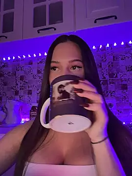 EricaWalls online show from February 2, 2025, 7:46 pm