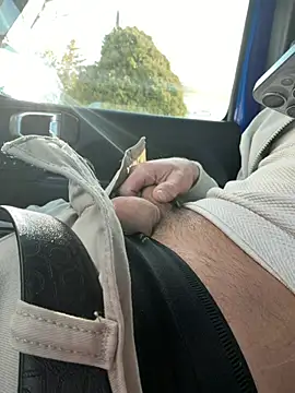 PeytonJohnn online show from February 5, 2026, 6:26 pm