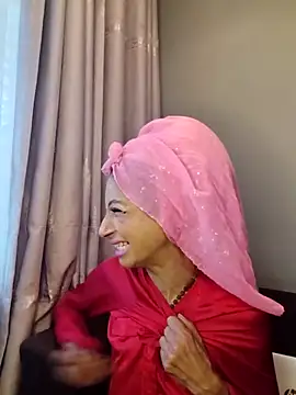Snapshot of KamaLila chatting on October 24, 2025, 3:55 pm KamaLila online show from October 24, 2025, 3:55 pm