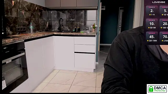 Snapshot of Black__bunny chatting on December 3, 2025, 6:36 am Black bunny online show from December 3, 2025, 6:36 am