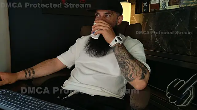 axxelrich  online show from April 20, 2026, 5:10 am