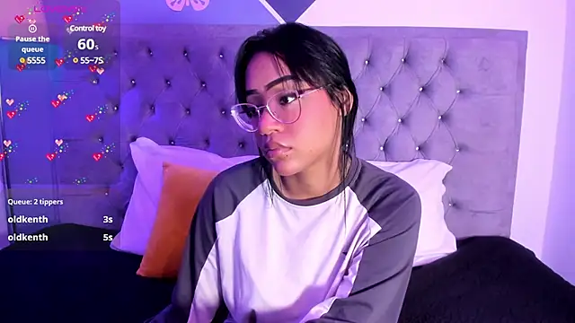 AriannaDavis online show from February 26, 2025, 7:10 pm