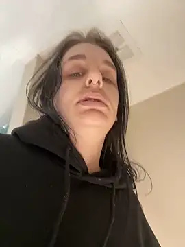 menaceswife online show from December 17, 2024, 4:11 pm