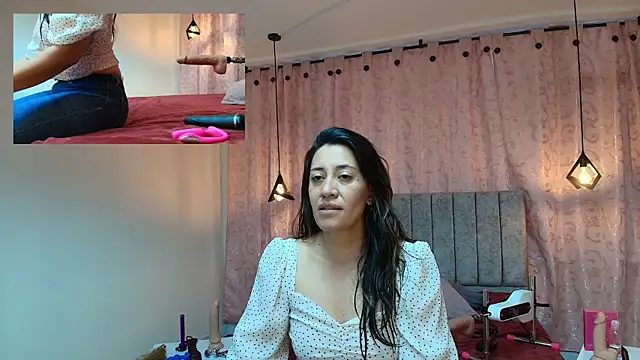 Snapshot of VioletaScott_ chatting on November 29, 2025, 12:38 pm VioletaScott online show from November 29, 2025, 12:38 pm